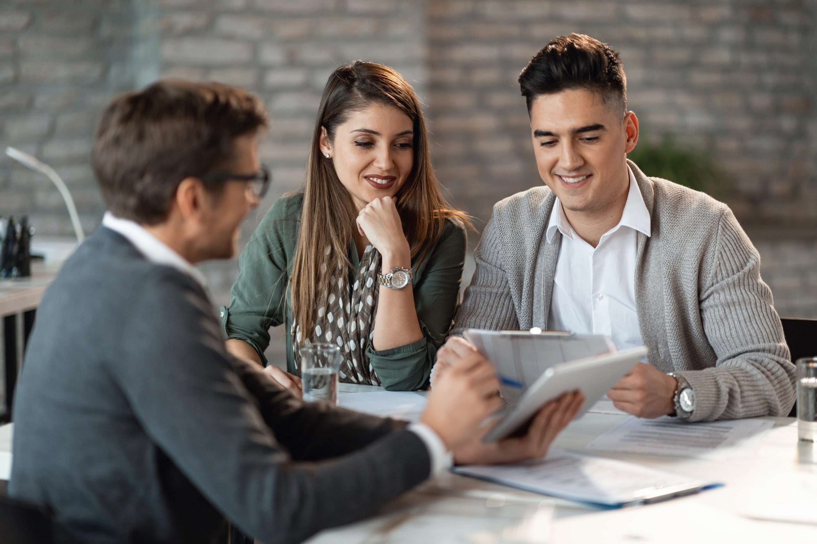 ¿Qué es un agente de seguros y por que es mejor contar con uno?